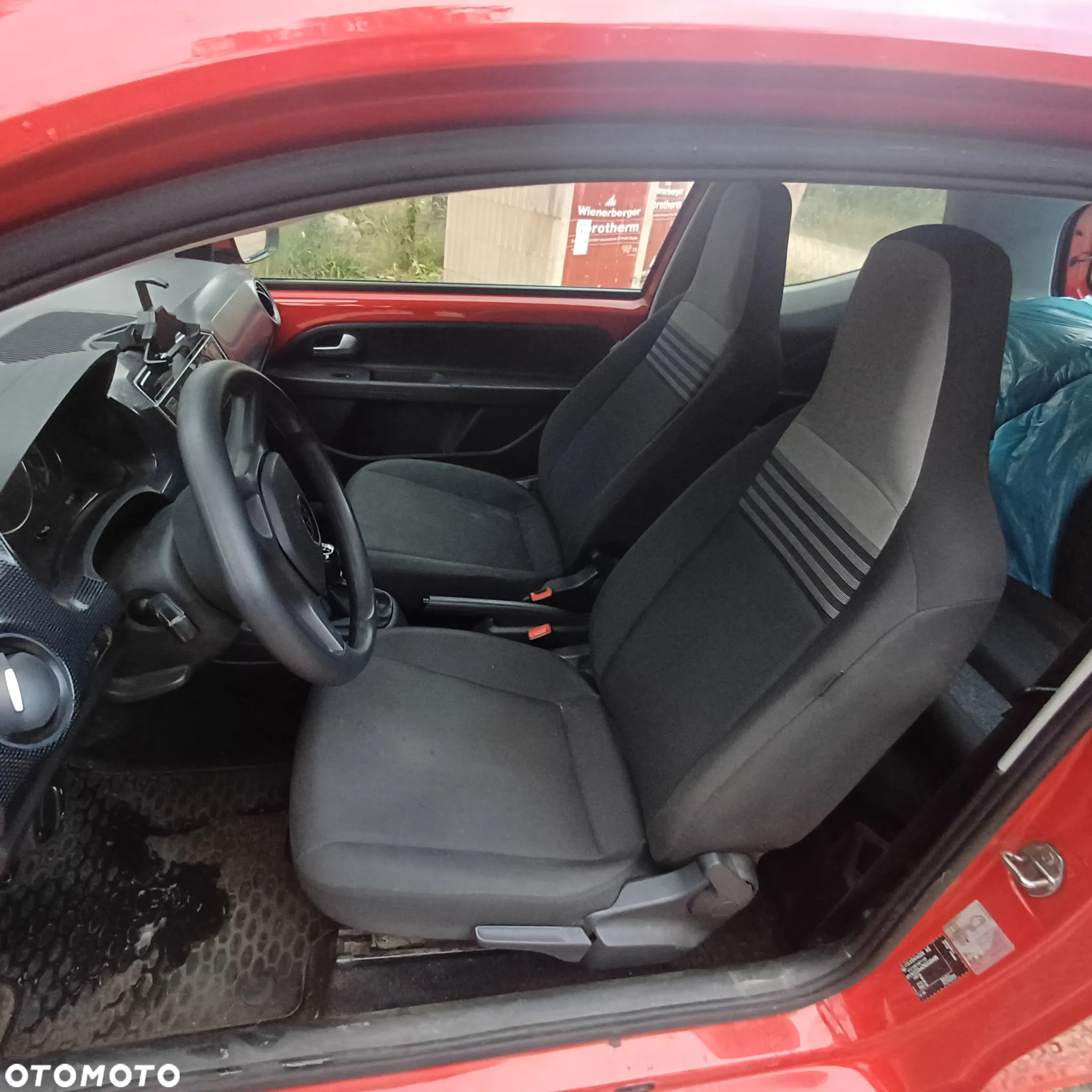Volkswagen up! - 5