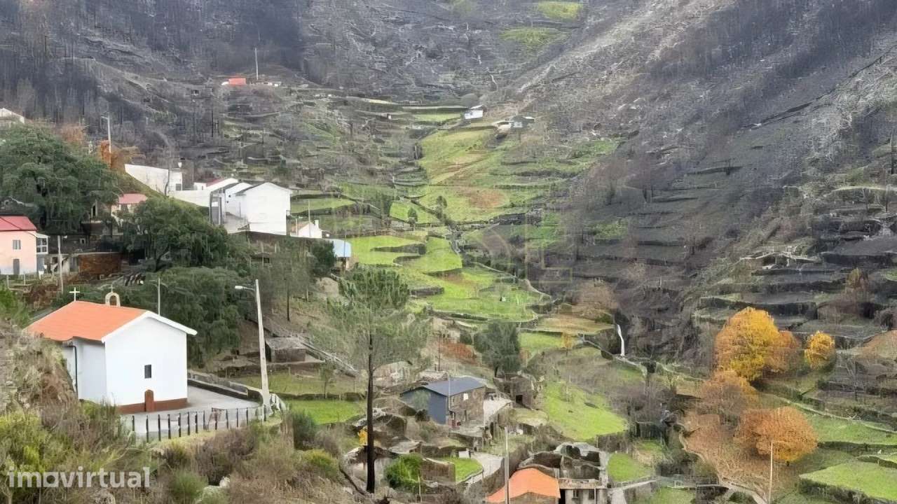 Moradia de Xisto pronta a habitar em Piódão, Arganil - Grande imagem: 4/41