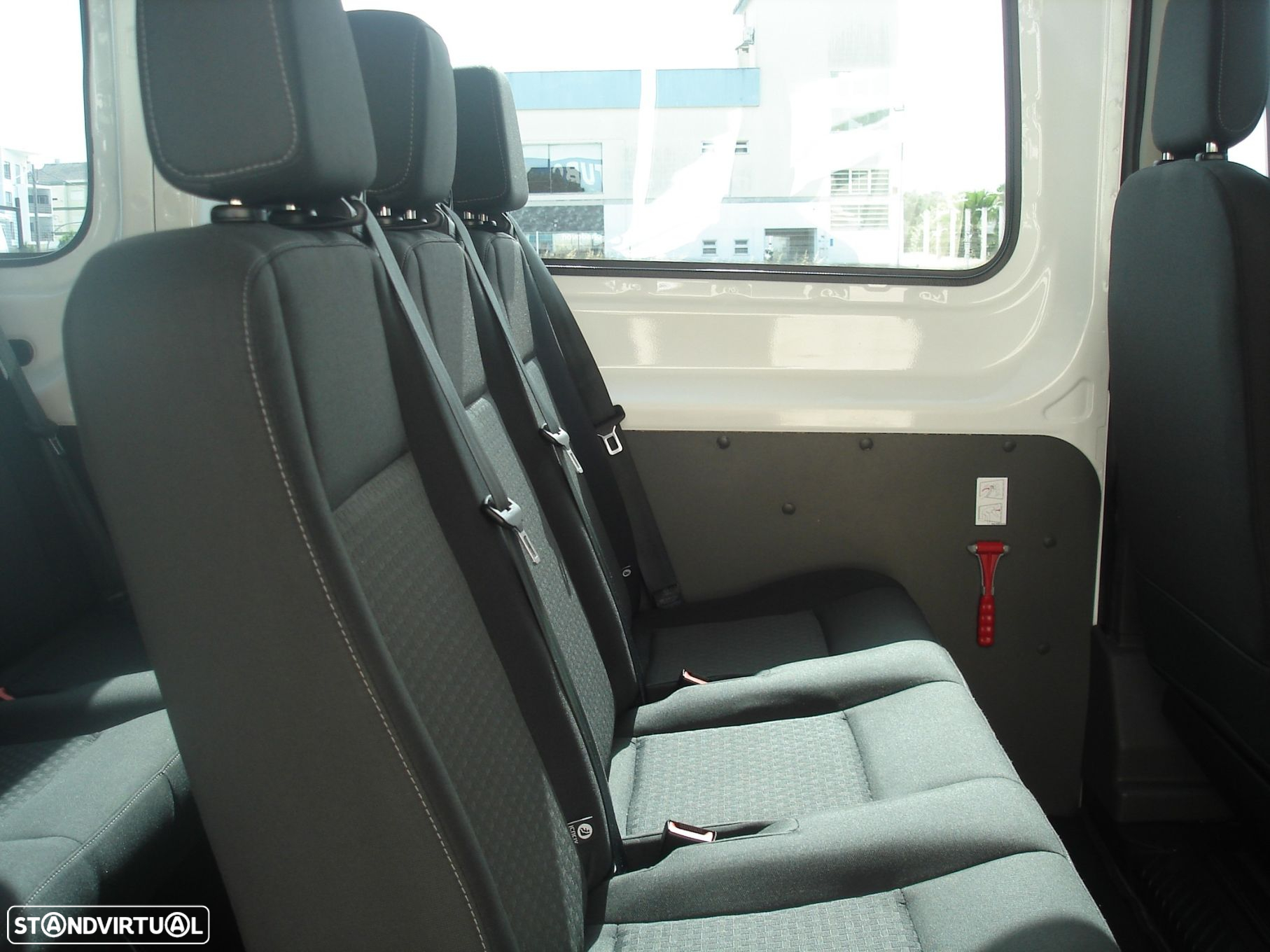 Ford Transit - 17