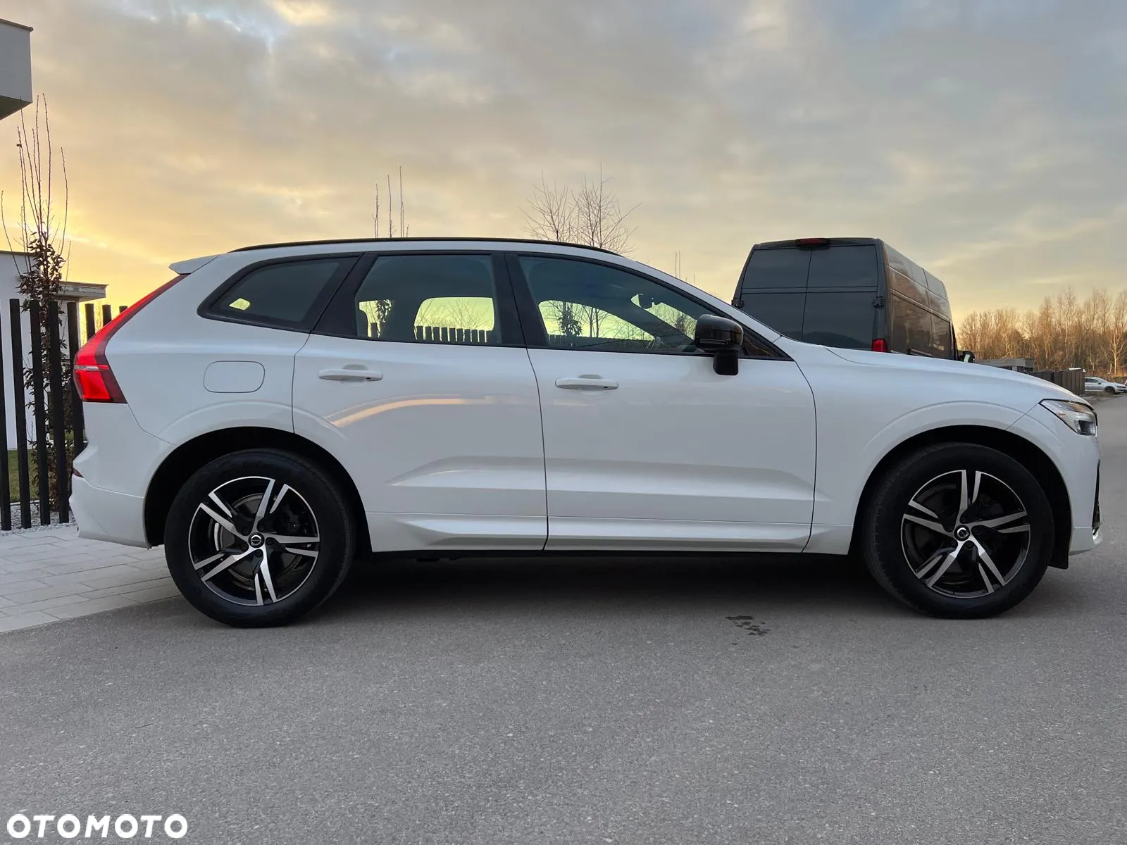 Volvo XC 60 B4 D Geartronic RDesign - 12