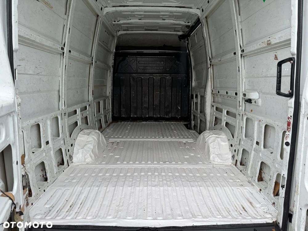 Iveco Daily 35S11 - 9