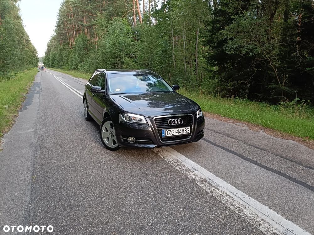 Audi A3 Sportback 2.0 TDI DPF Ambiente - 2