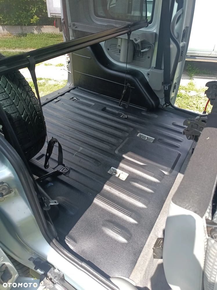 Renault Kangoo 4x4 1.6 16V - 10