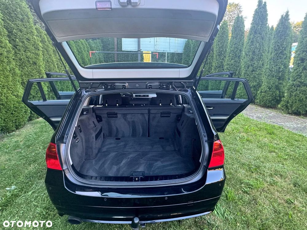 BMW Seria 3 318d DPF Edition Lifestyle - 25