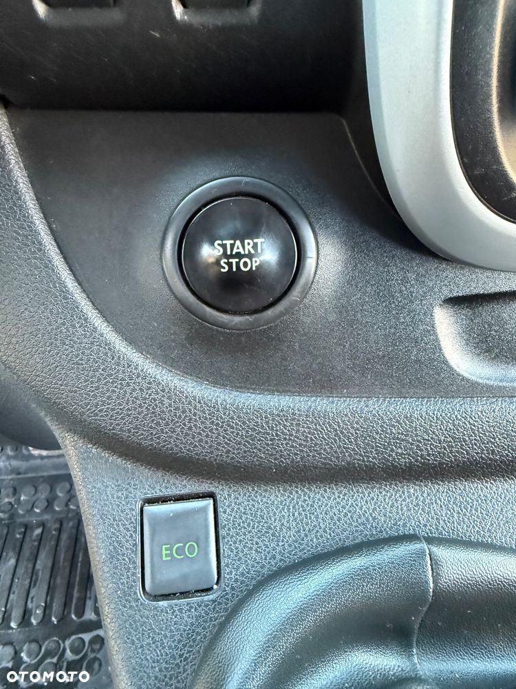 Renault Trafic Furgon Brygadowy Long L2H1 6 osób - 16