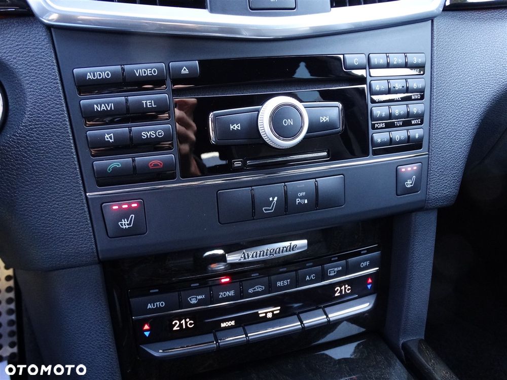 Mercedes-Benz Klasa E 500 Avantgarde - 24