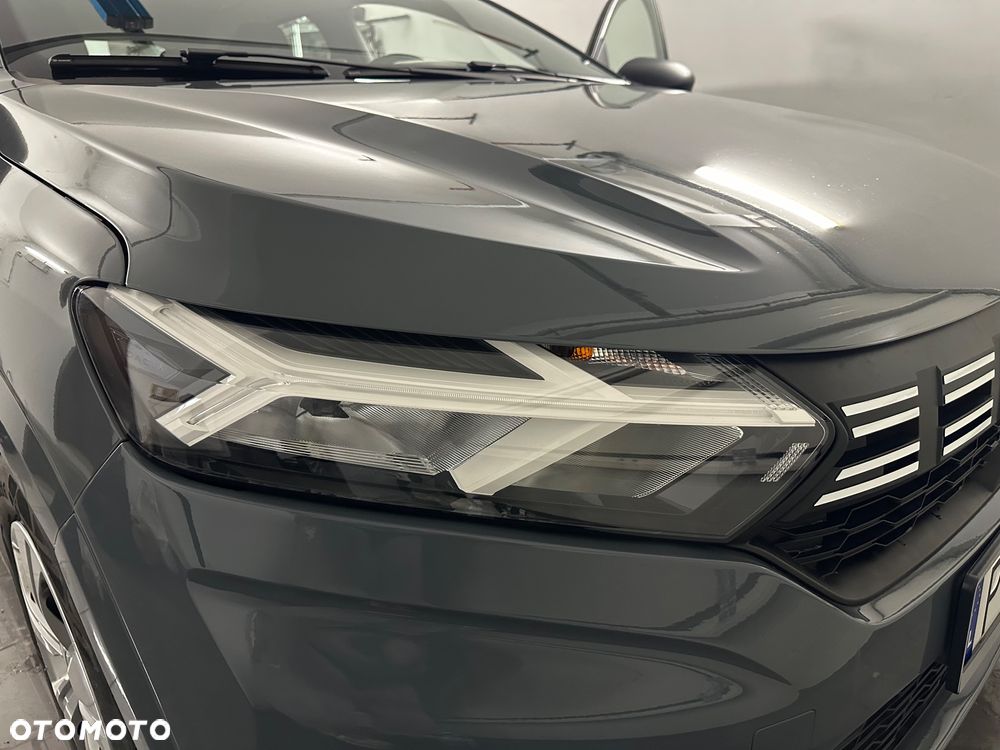 Dacia Sandero SCe 65 Essential - 8