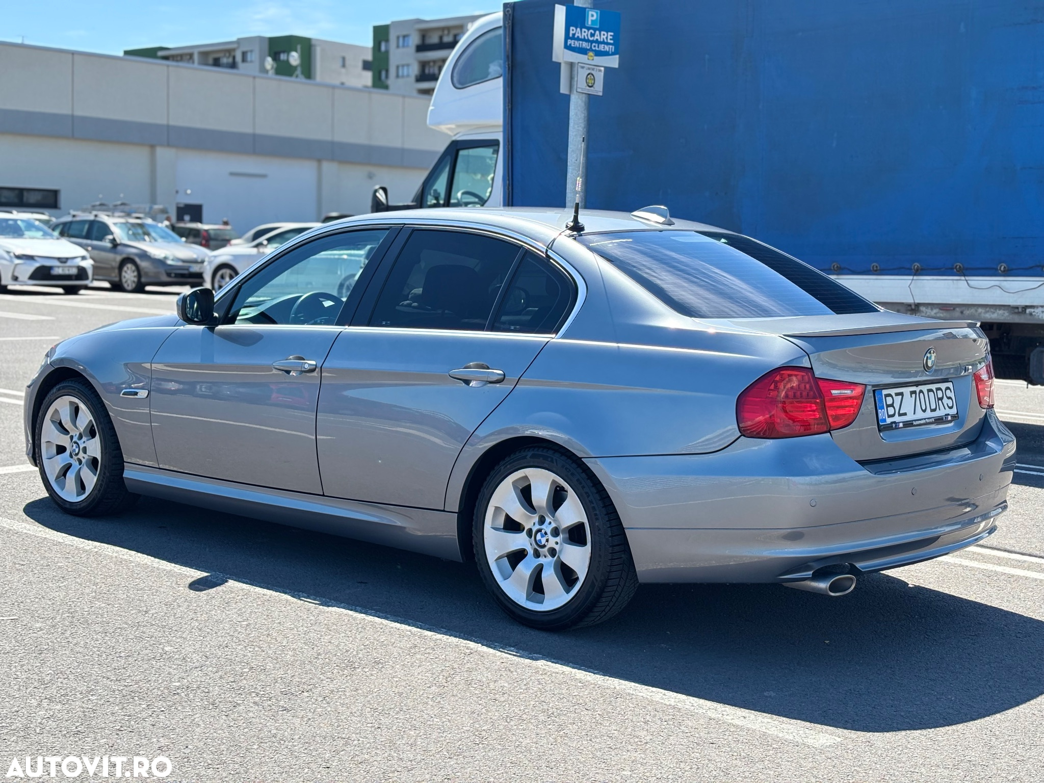 BMW Seria 3 318d - 4