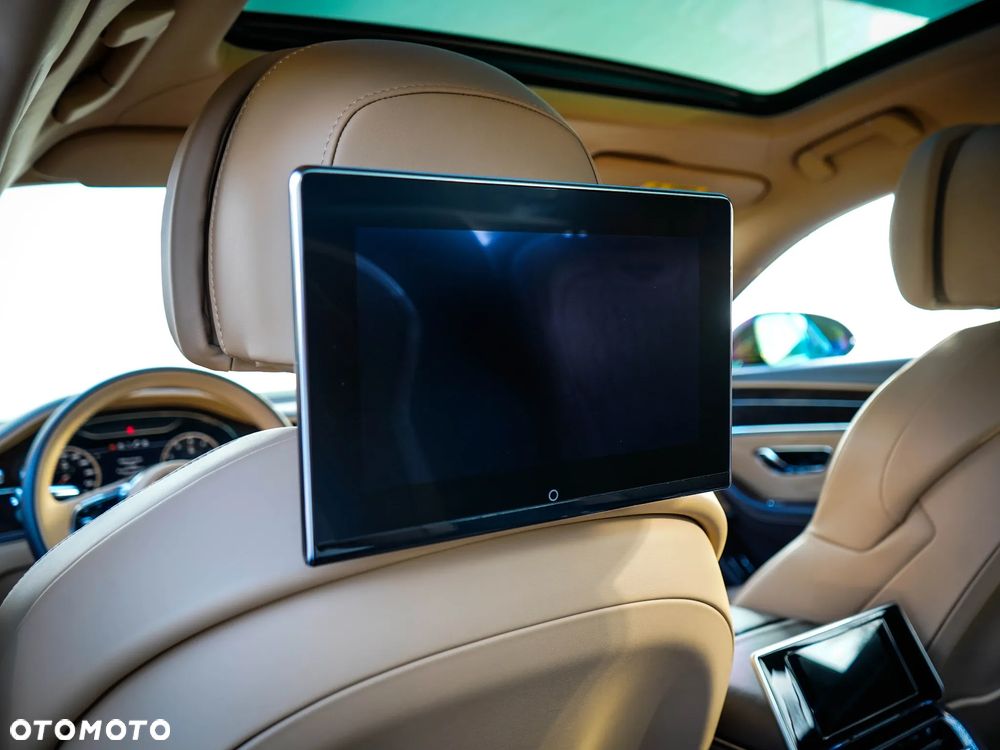 Bentley Flying Spur - 31