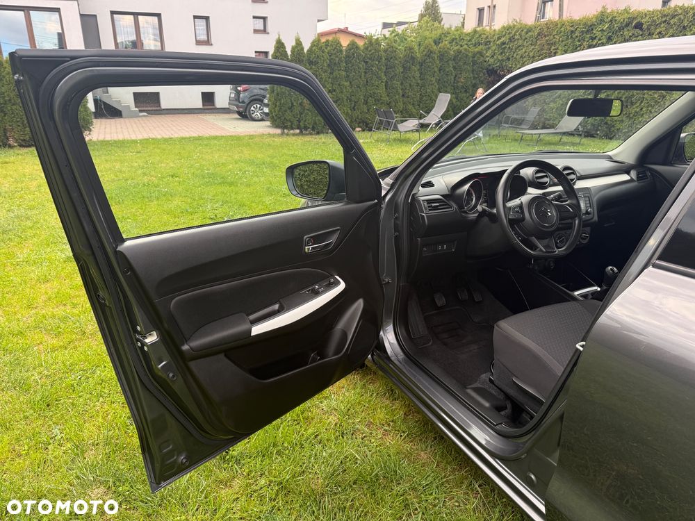 Suzuki Swift 1.2 Dualjet Hybrid Comfort - 10