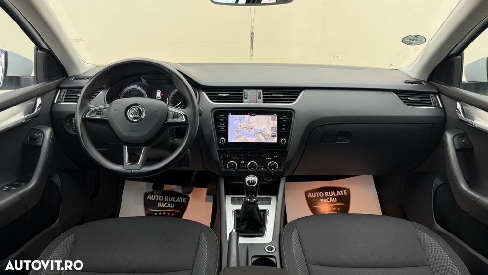 Skoda Octavia - 8