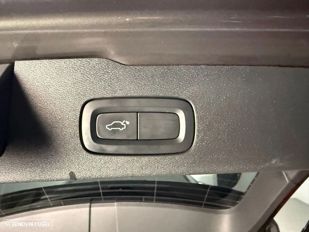 Volvo V60 2.0 D3 Inscription - 18