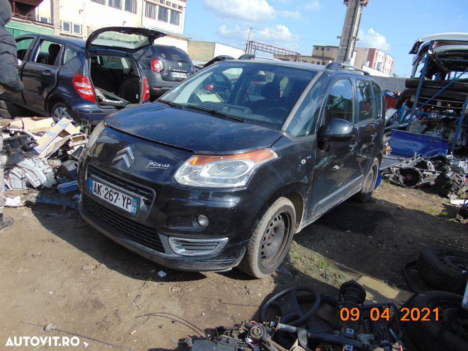 Usa rezervor Citroen c3 Picasso 2009-2016 usita rezervor combustibil dezmembrez - 2