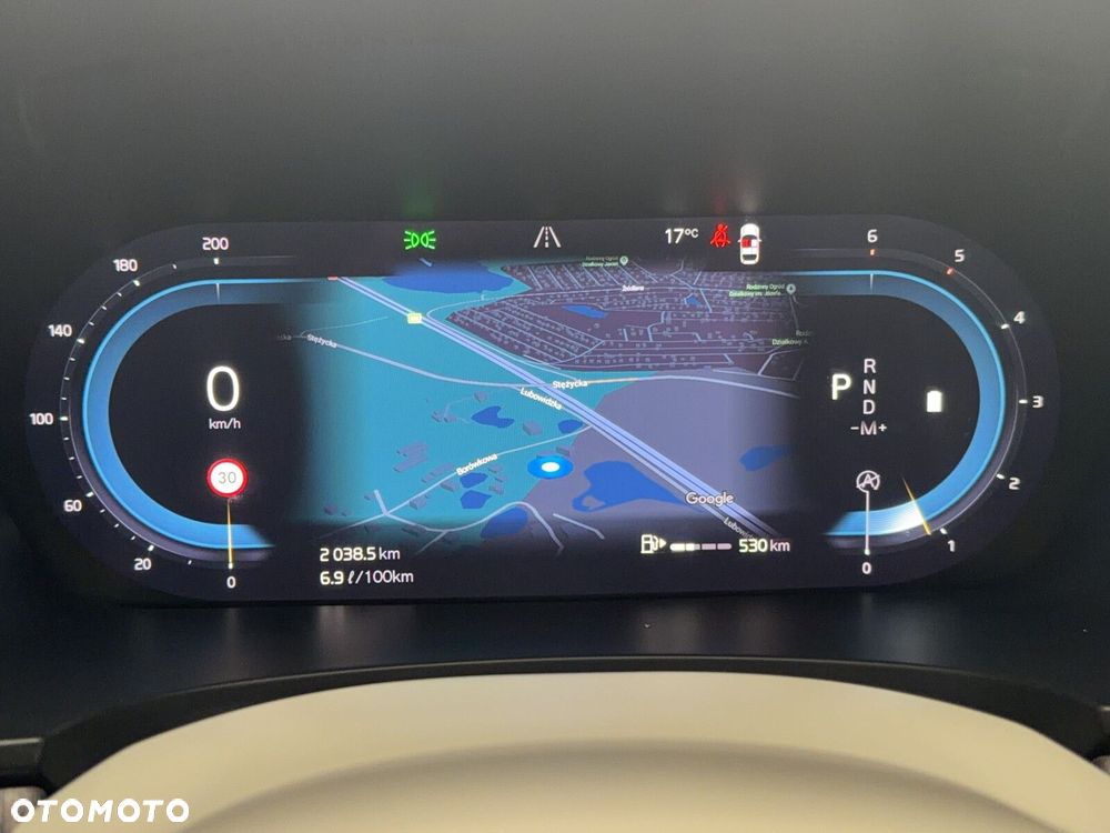 Volvo V90 Cross Country - 37