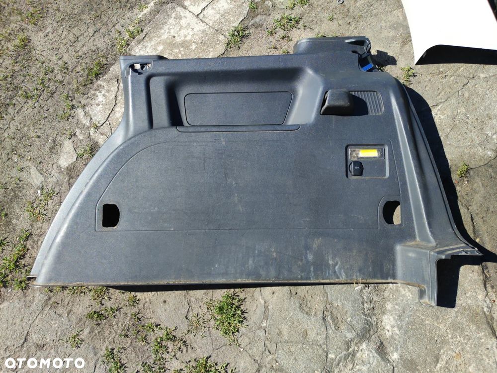 fotel przód x2 + fotel drugi rząd x3 + fotel trzeci rząd x2 plus mocowania boczki kpl. 7 osób do Vw Touran I 03-10r , komplet z foto - 6