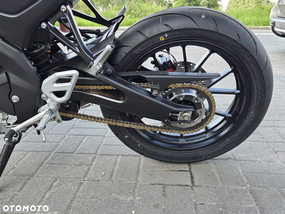Yamaha MT - 36