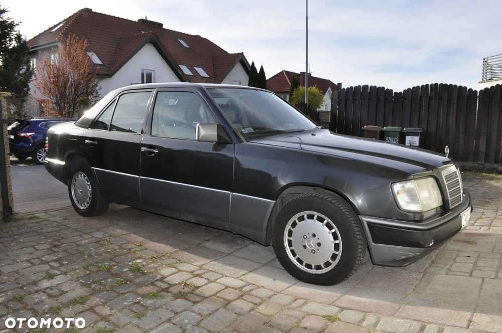 Mercedes-Benz W124 (1984-1993) - 1