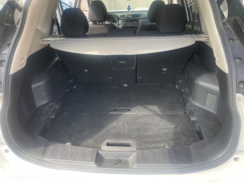 Nissan X-Trail 2.0 dCi N-Connecta 2WD Xtronic - 15
