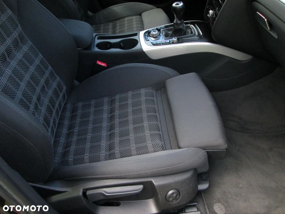Audi A4 Avant 2.0 TDI DPF Ambition - 19