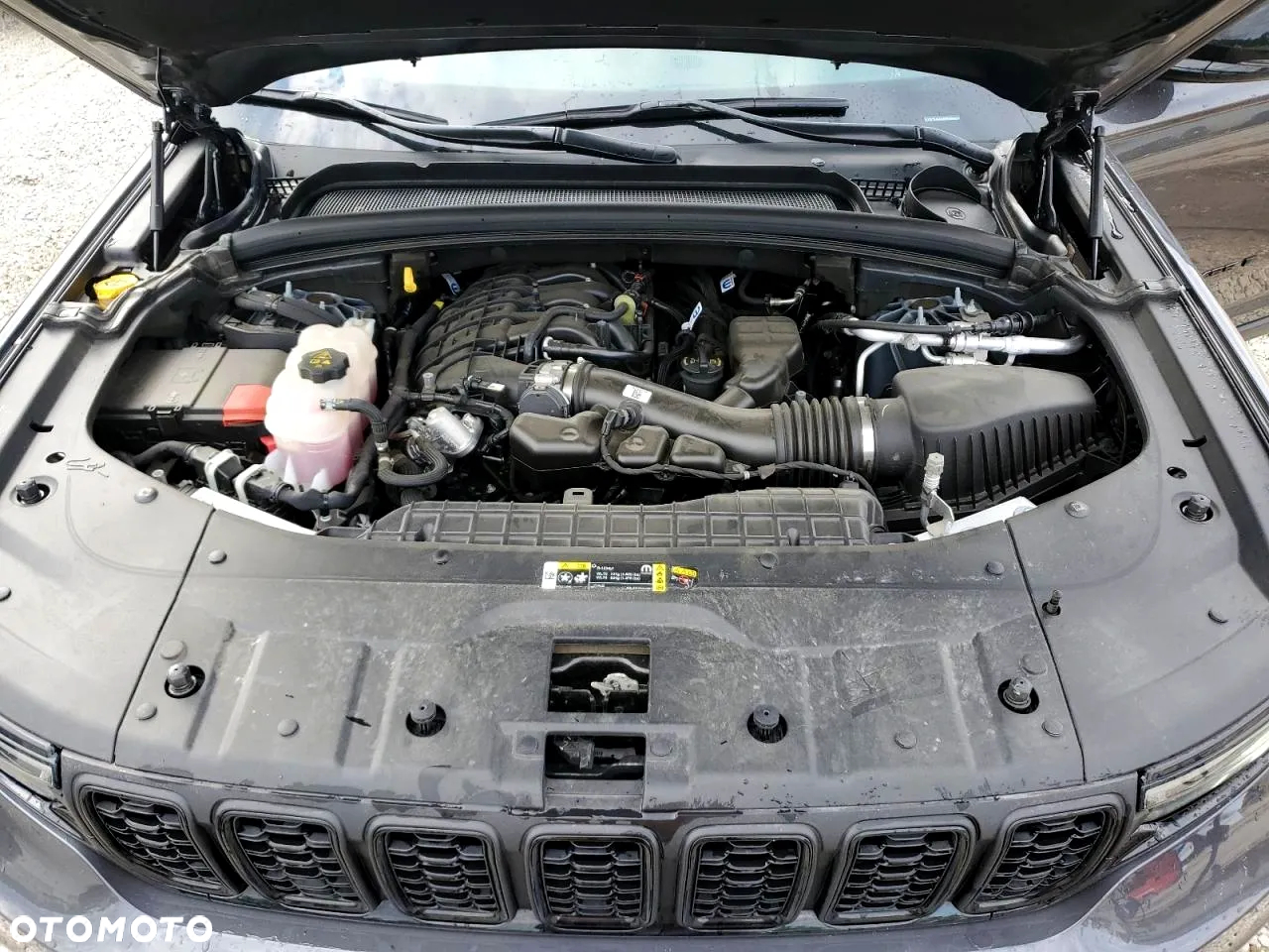 Jeep Grand Cherokee - 13