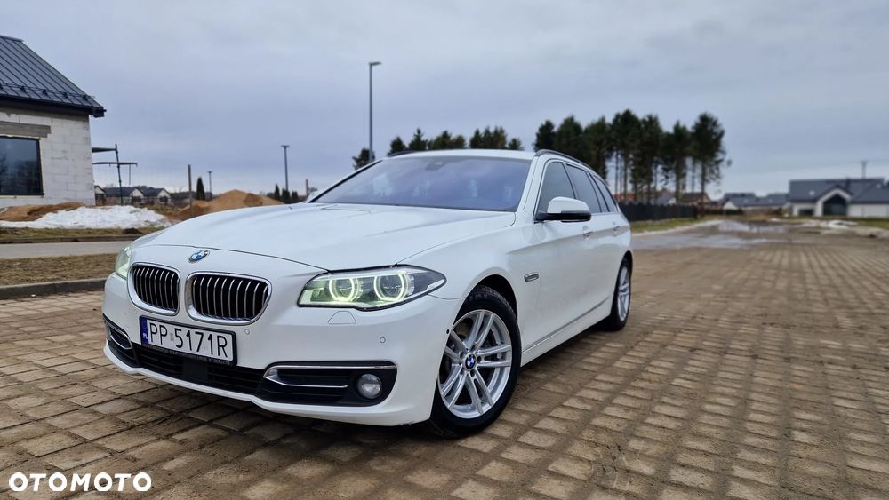BMW Seria 5 520d xDrive Luxury Line - 1