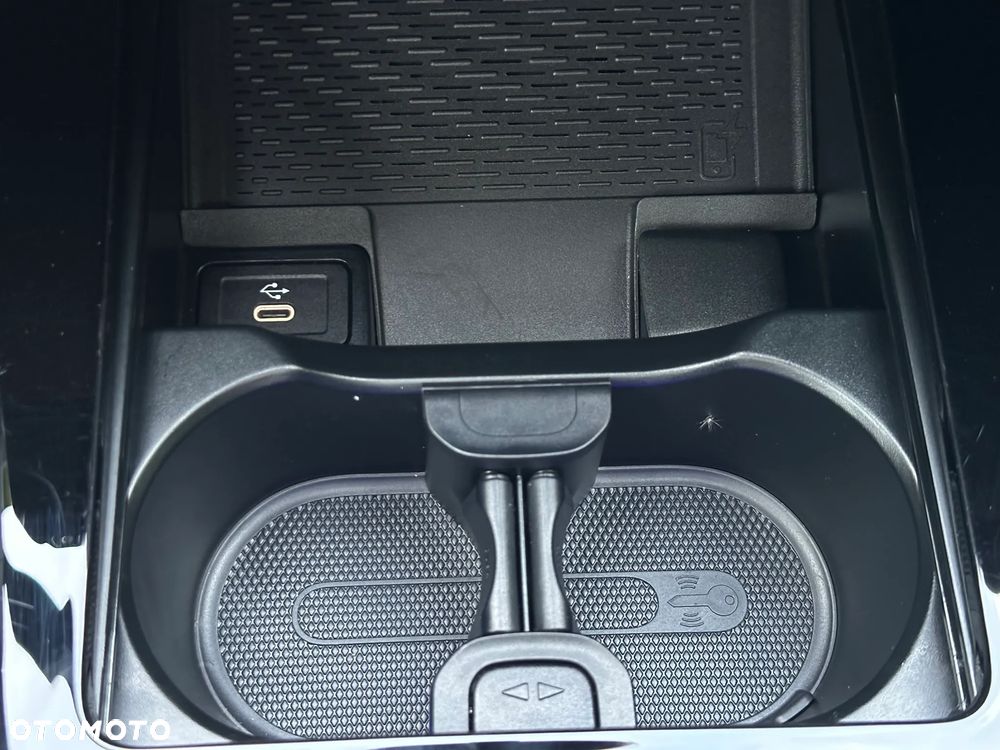 Mercedes-Benz Klasa A 220 d 8G-DCT AMG Line - 32