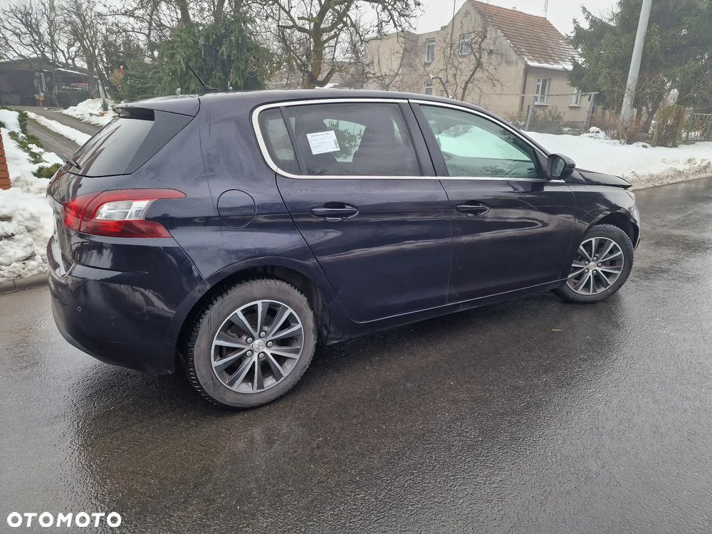 Peugeot 308 1.6 BlueHDi Style S&S - 5
