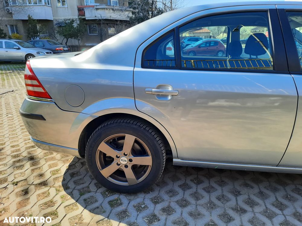Ford Mondeo 2.0TDCi Trend - 7