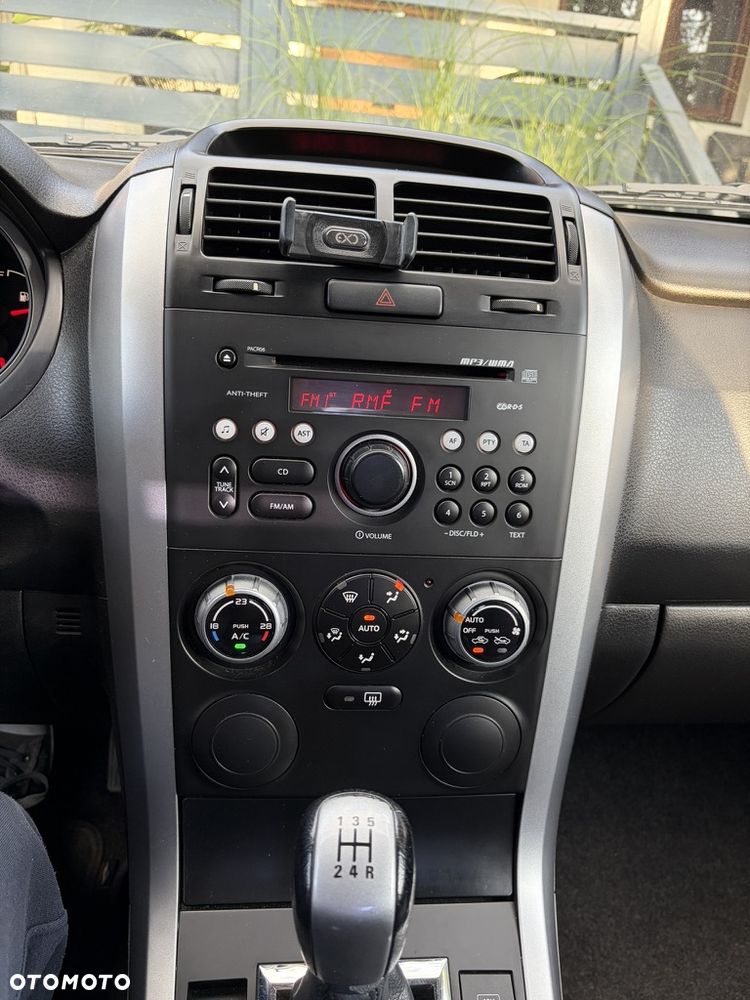 Suzuki Grand Vitara 1.6 - 20