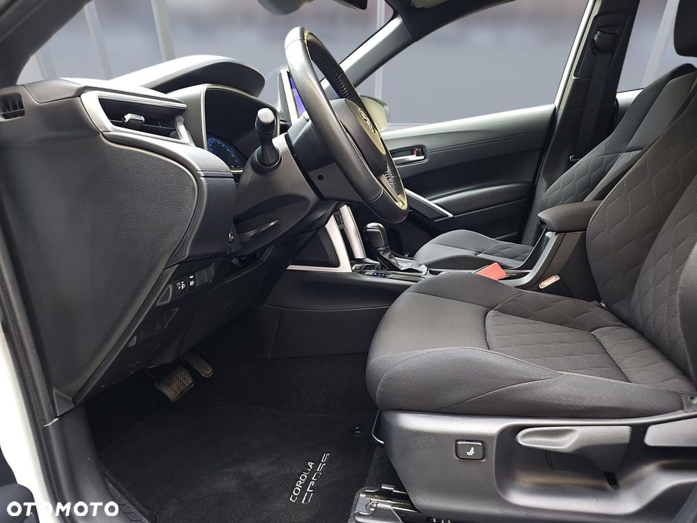 Toyota Corolla Cross 2.0 Hybrid Comfort - 15