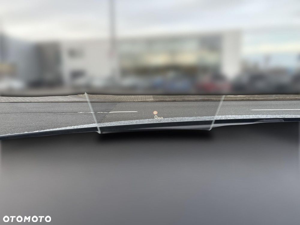 Volkswagen Passat - 28