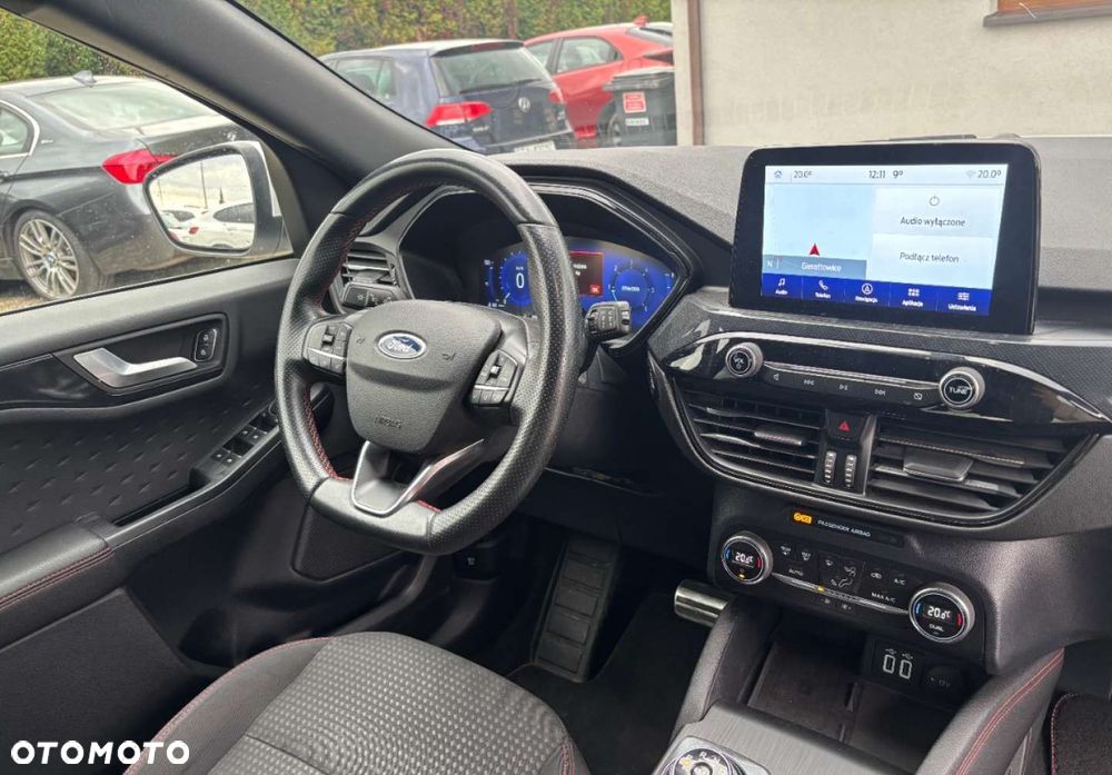 Ford Kuga - 11