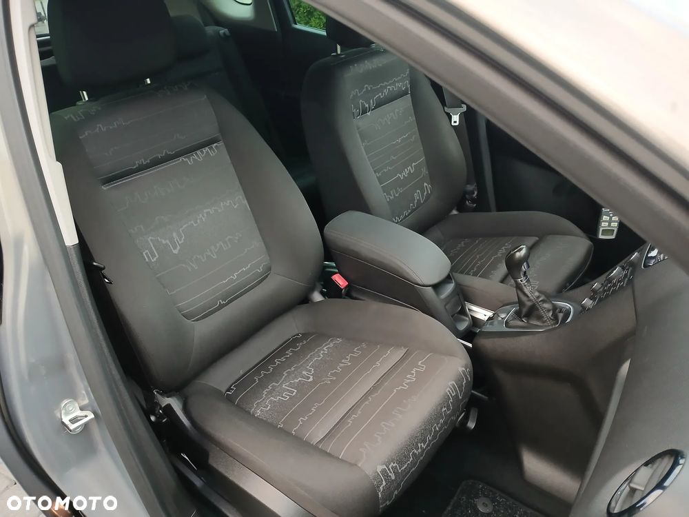 Opel Meriva - 23