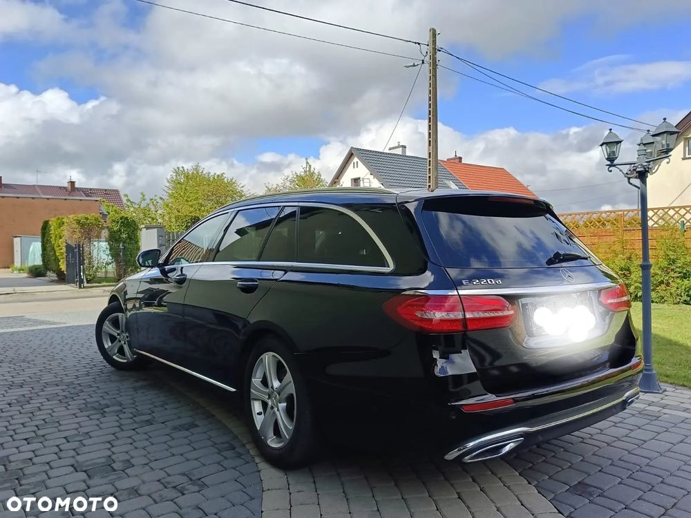 Mercedes-Benz Klasa E 220 d 9G-TRONIC - 3