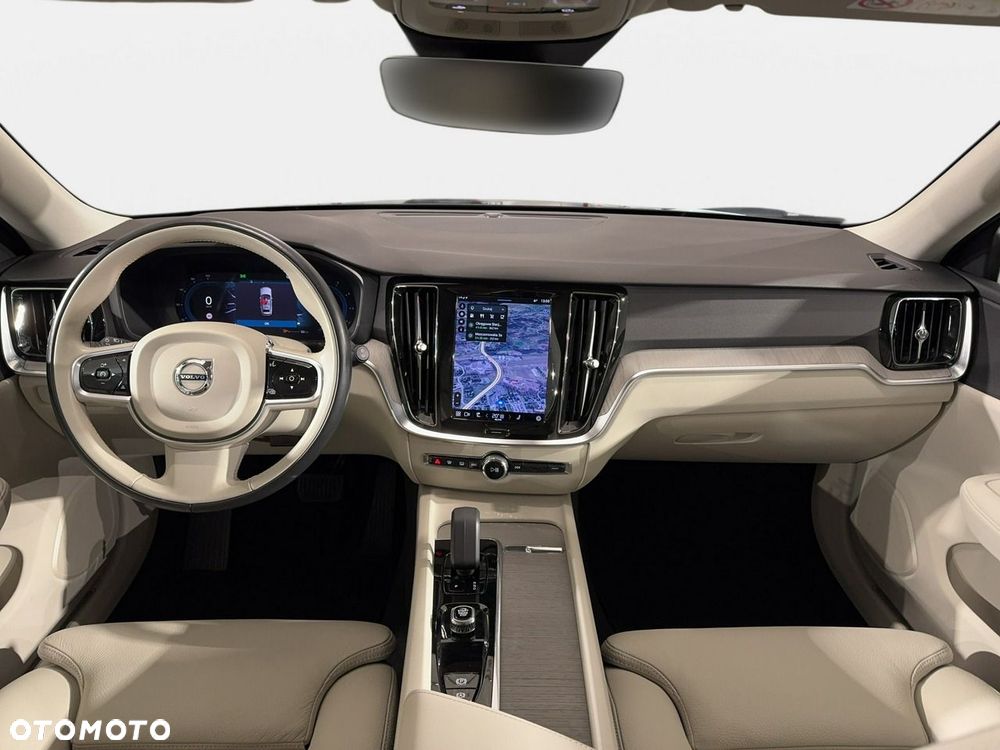 Volvo V60 Cross Country - 19