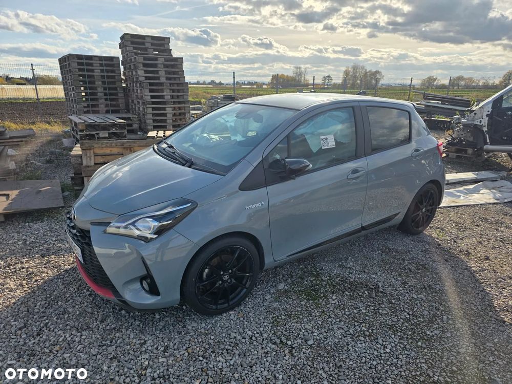 Toyota Yaris Hybrid 1.5 VVT-i GR Sport - 7
