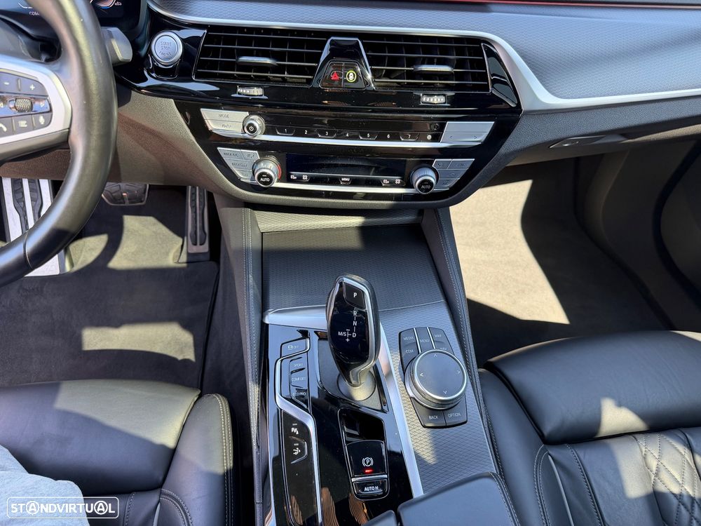 BMW 630 Gran Turismo d Pack M - 18