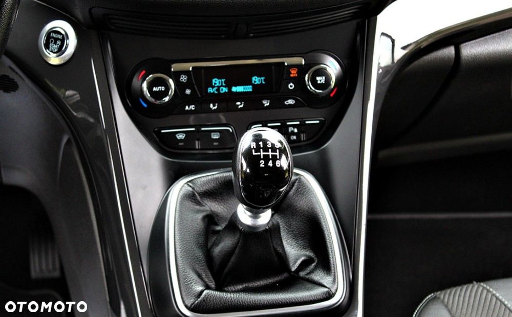 Ford Kuga - 21