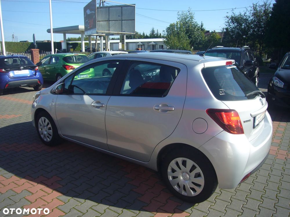 Toyota Yaris 1.33 Active - 10