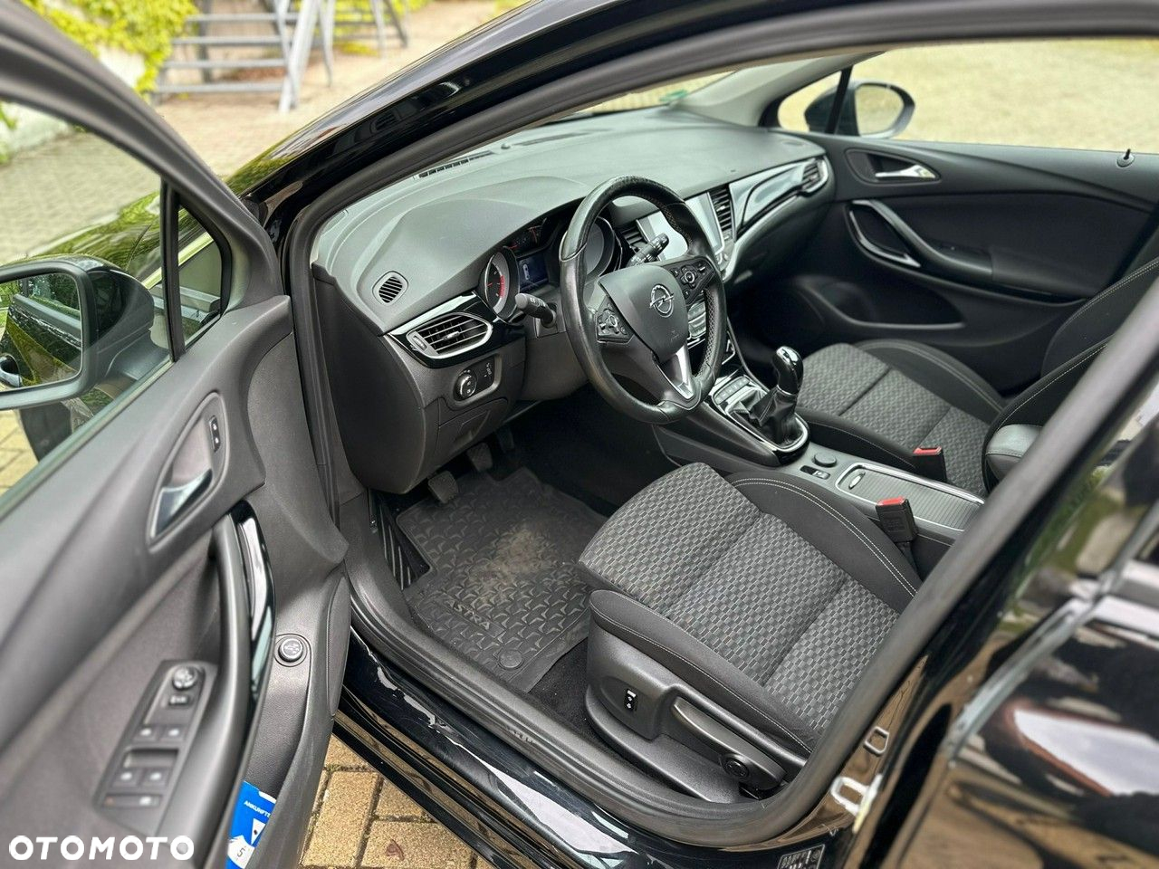 Opel Astra 1.6 Turbo Start/Stop Sports Tourer 120 Jahre - 5