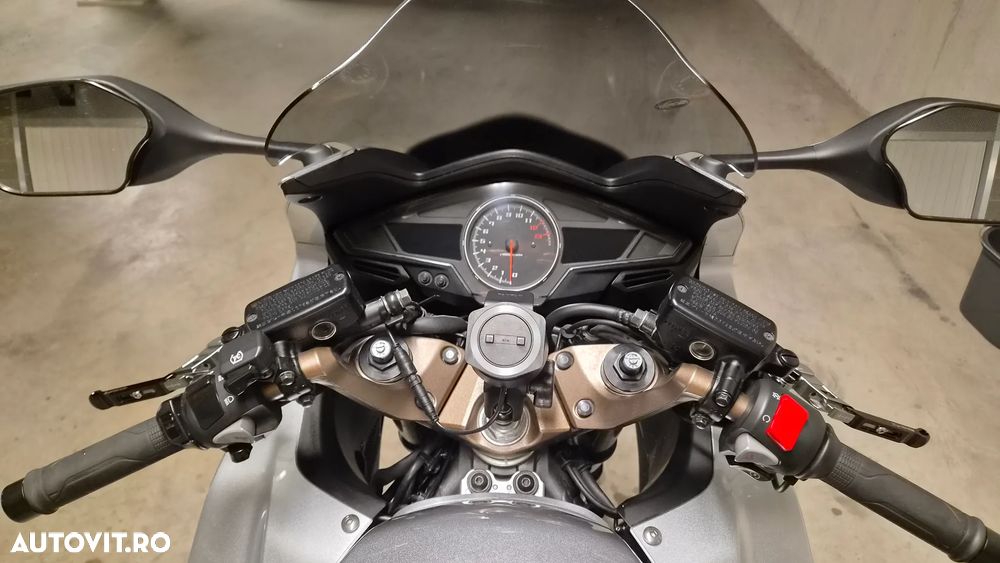 Honda VFR 800F V-Tec - 5