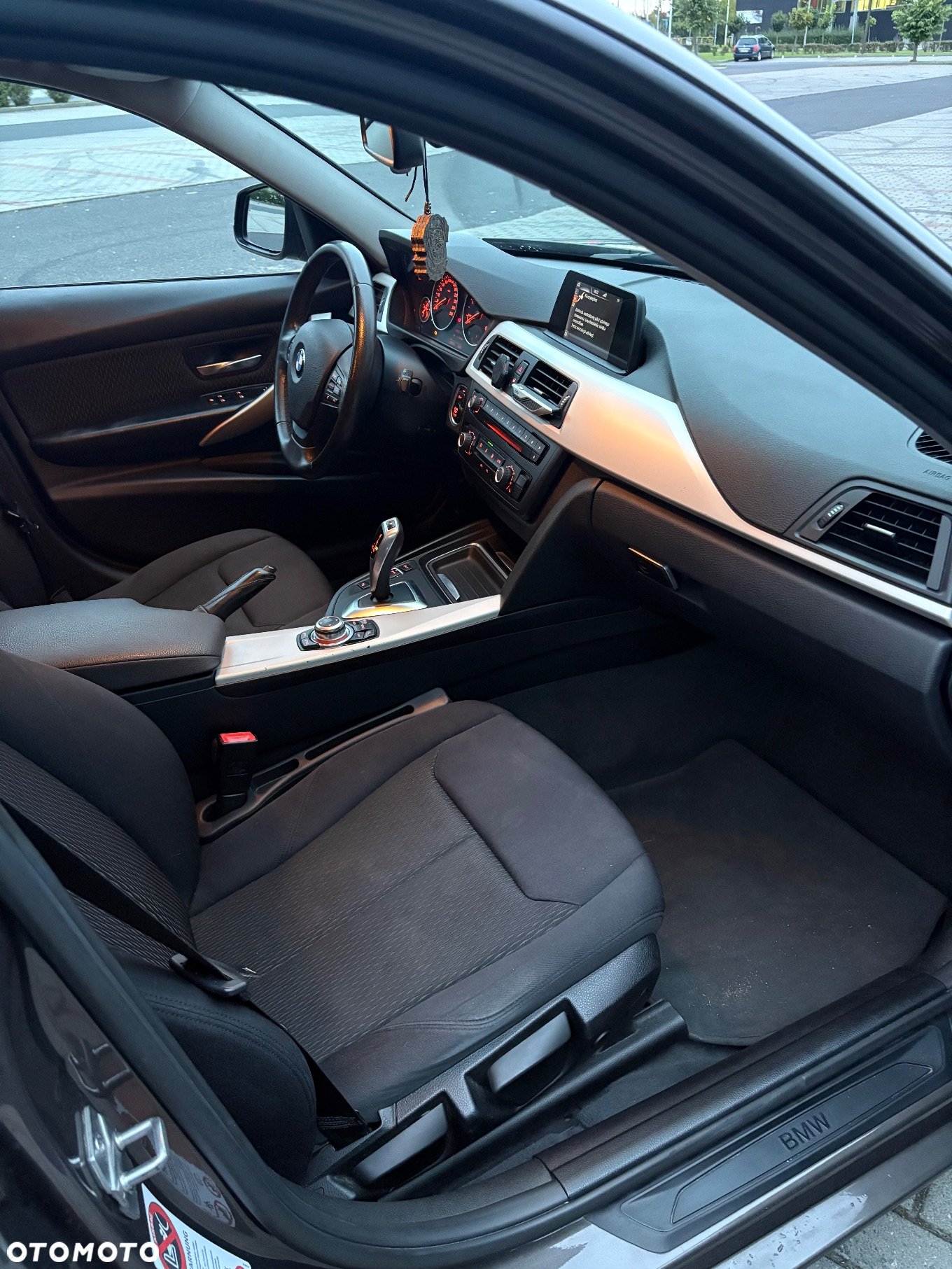 BMW Seria 3 - 17