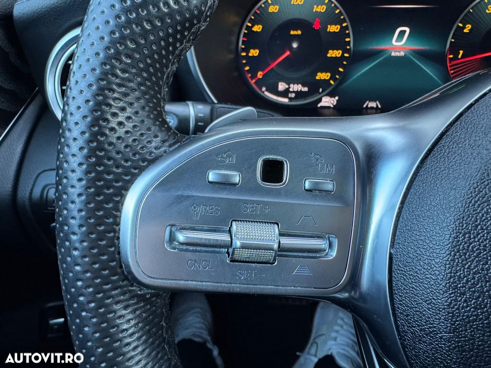 Mercedes-Benz GLC Coupe 200 4Matic 9G-TRONIC AMG Line Plus - 24