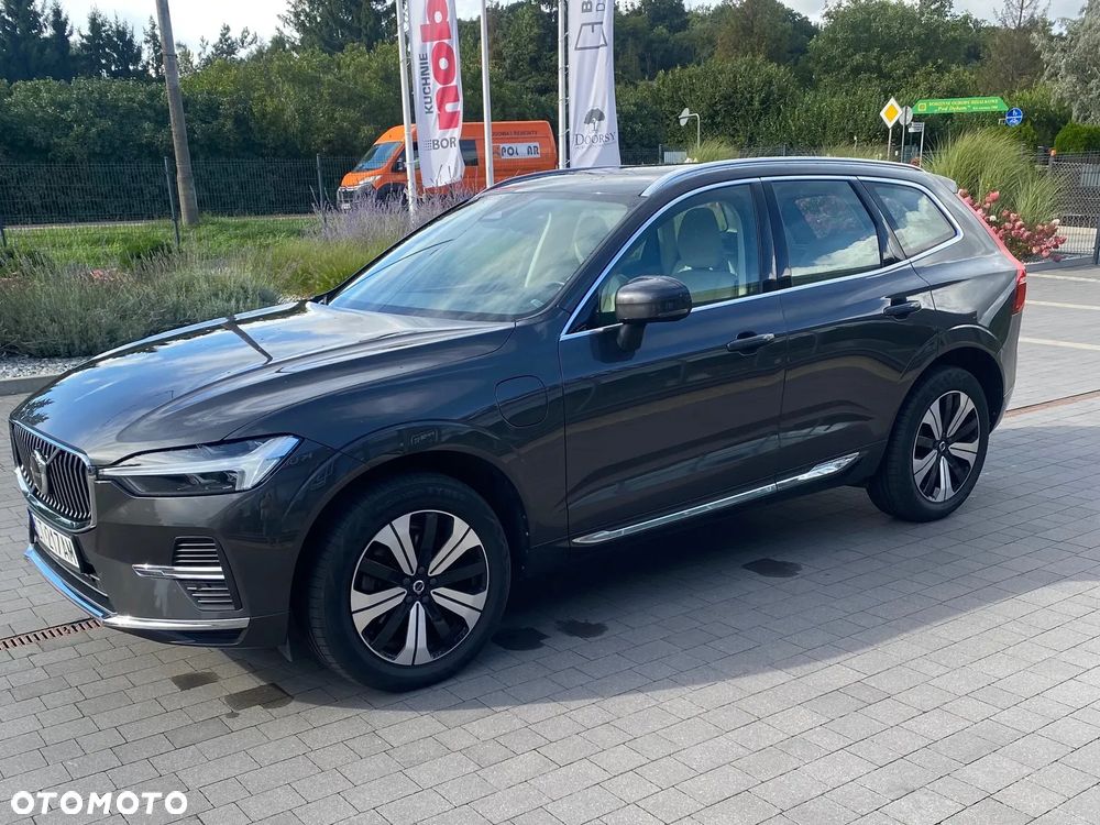 Volvo XC 60 T6 Plug-In Hybrid AWD Plus Bright - 2