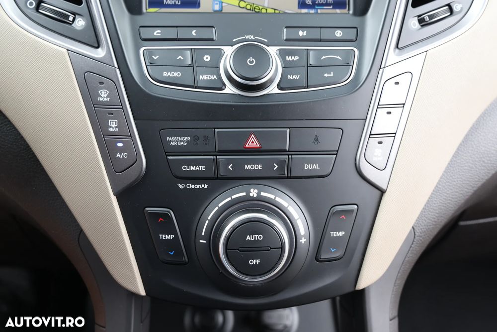 Hyundai Santa Fe 2.2 CRDi 4WD Automatik Premium - 22