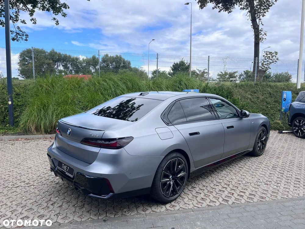 BMW Seria 7 740d xDrive mHEV sport - 6