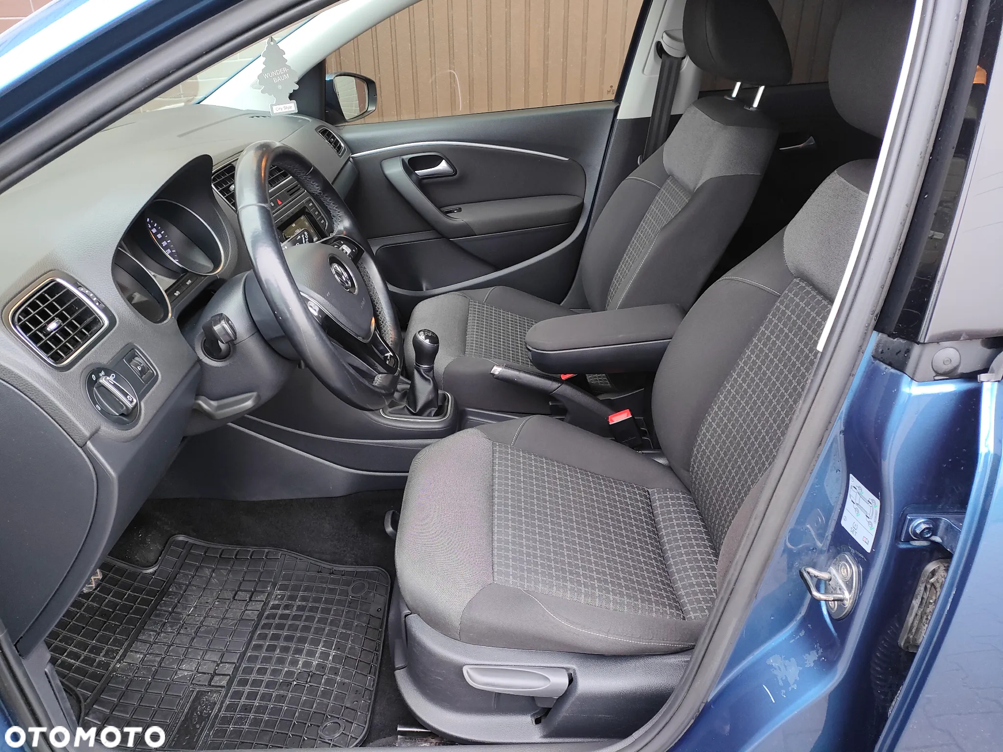 Volkswagen Polo 1.2 TSI BMT Highline - 9