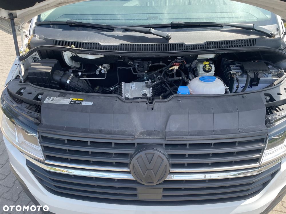 Volkswagen Multivan - 14