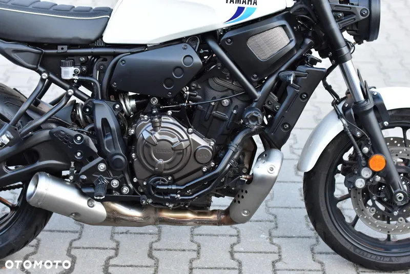 Yamaha XSR - 9