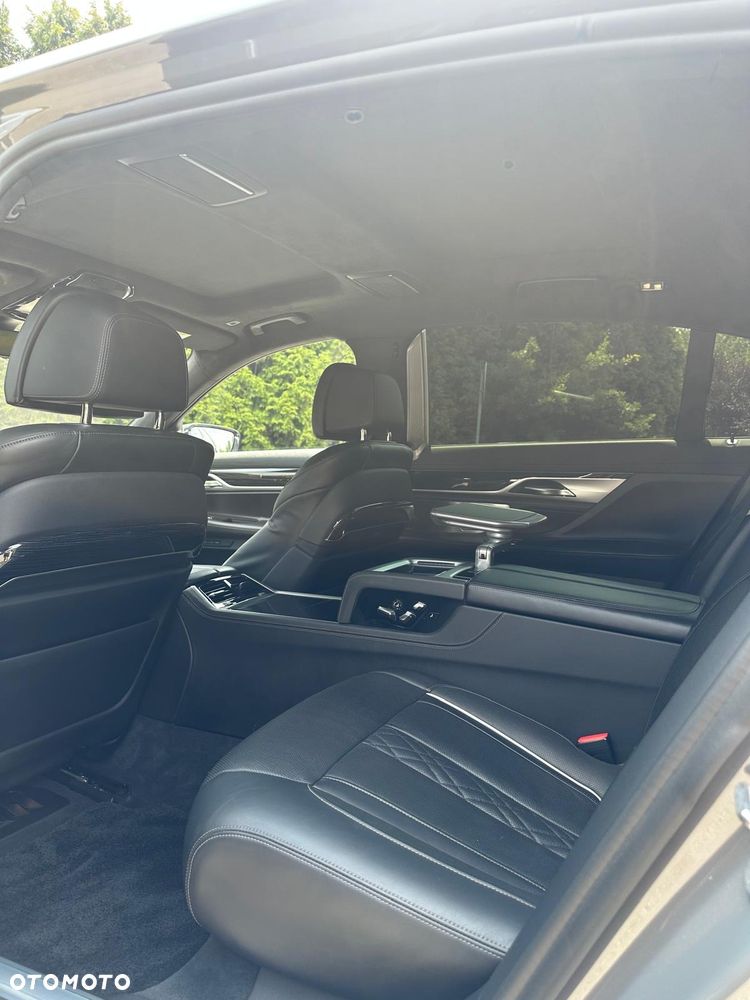 BMW Seria 7 740Ld xDrive - 12